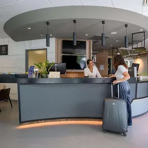 Otel Novotel Parkstadt Schwabing Münih