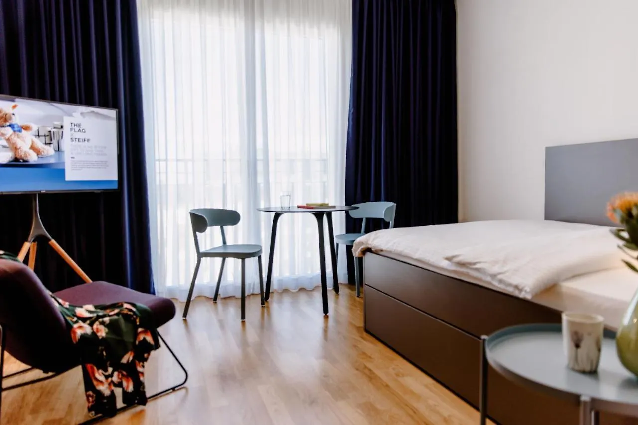*** Apart Otel The Flag Meiller Gaerten Münih Almanya